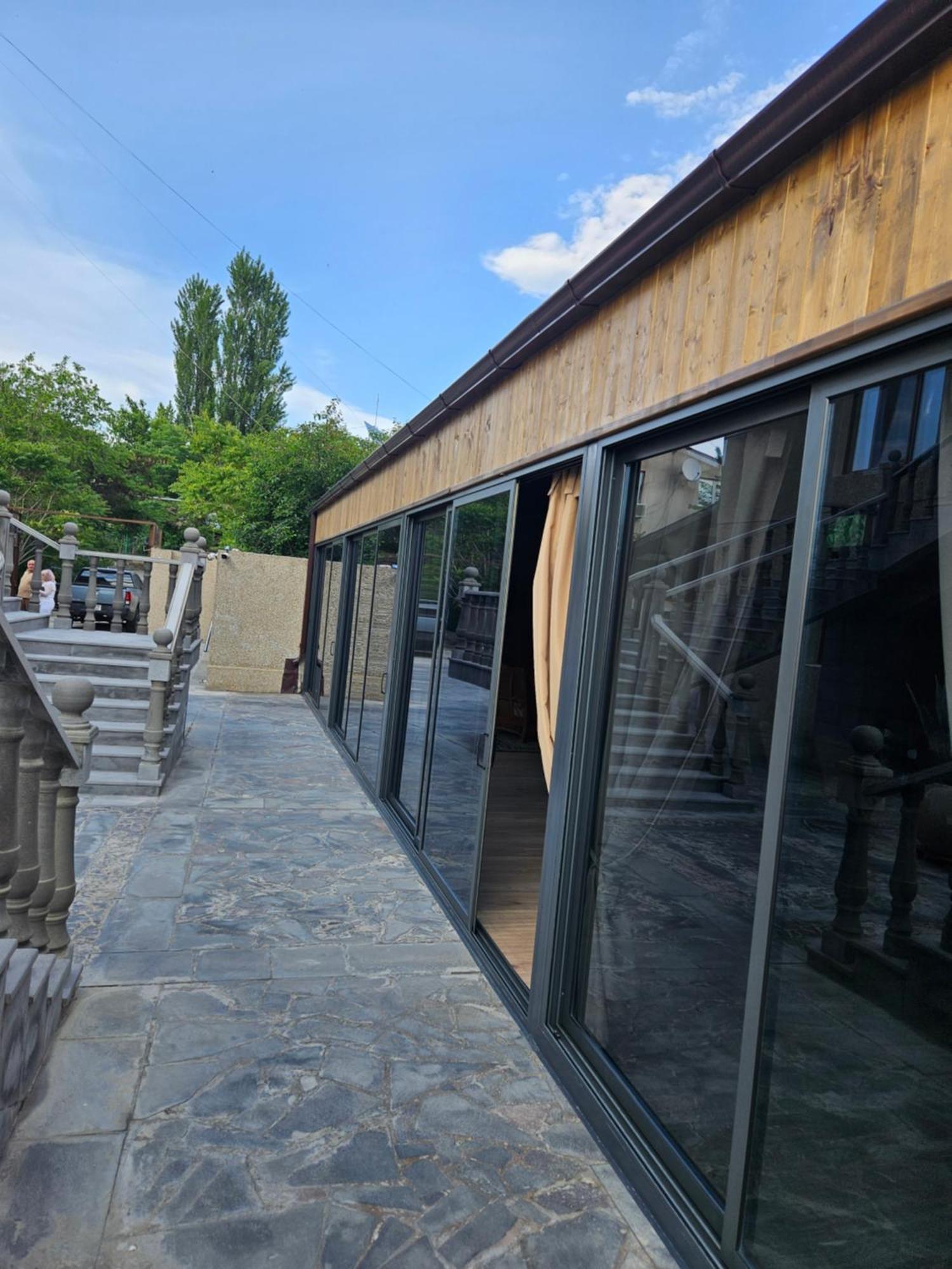 Eridana Hotel Yerevan Ngoại thất bức ảnh