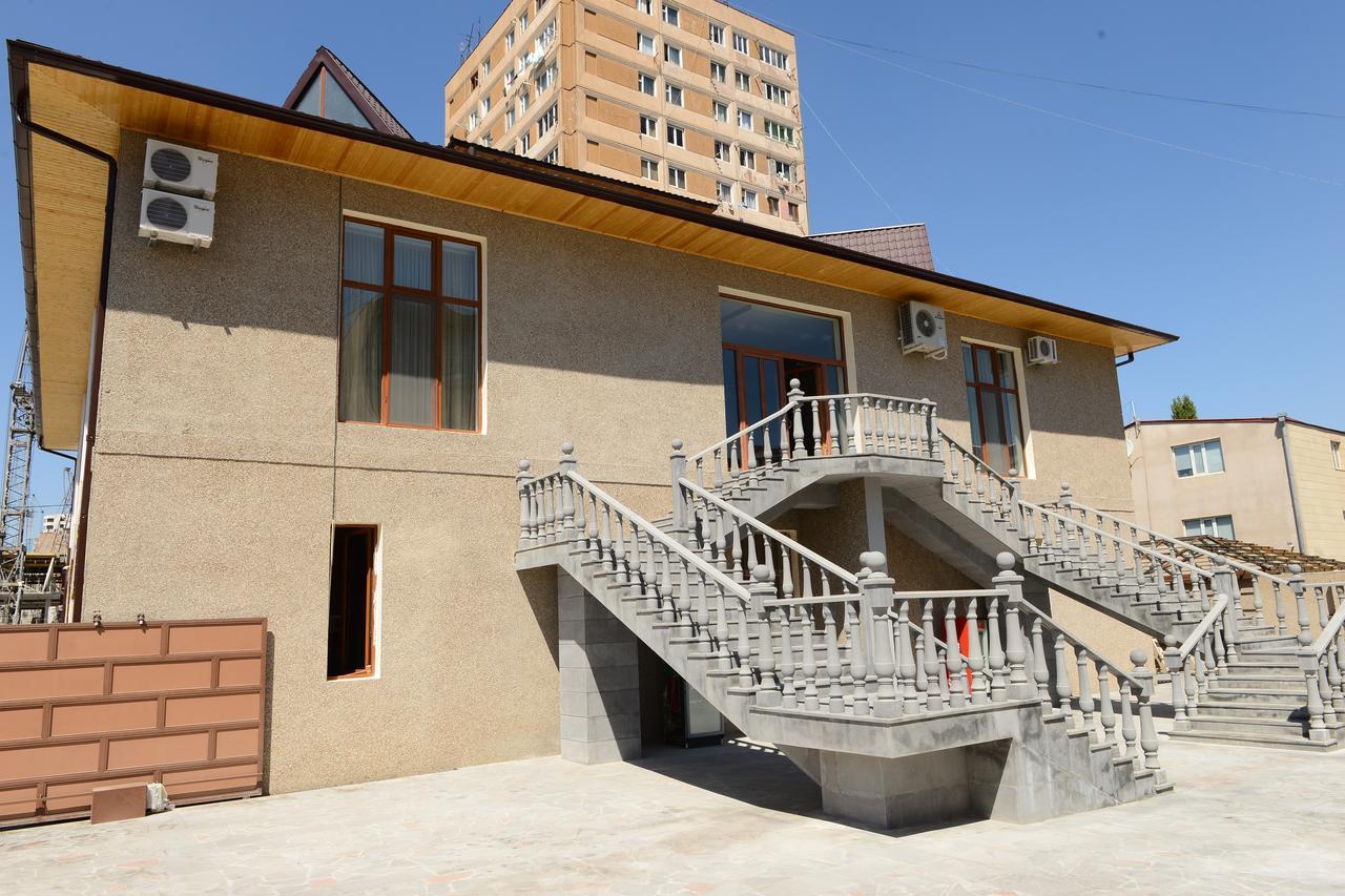 Eridana Hotel Yerevan Ngoại thất bức ảnh