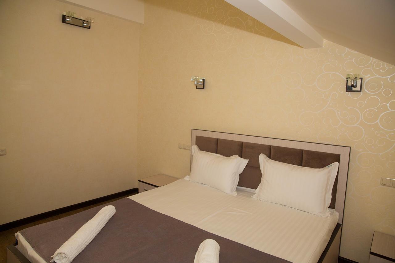 Eridana Hotel Yerevan Ngoại thất bức ảnh