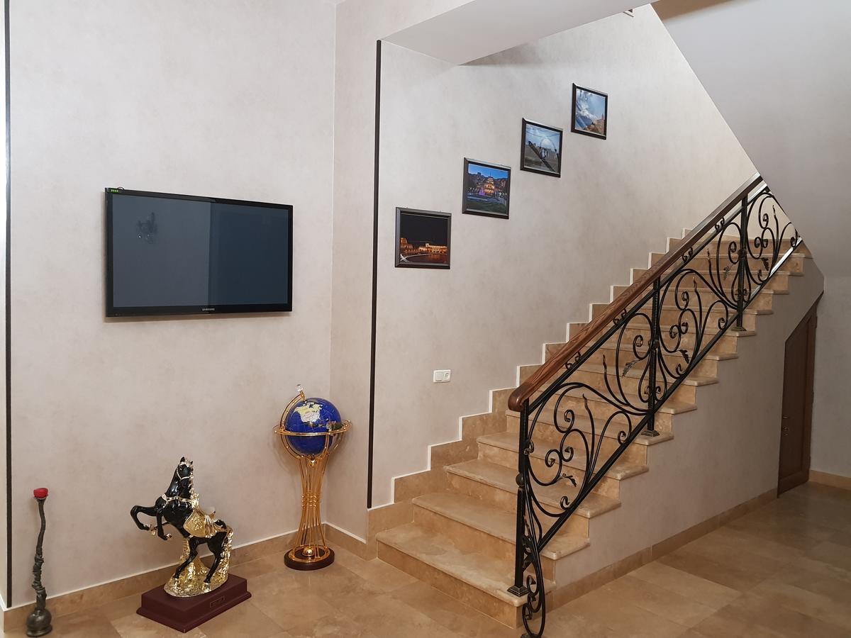 Eridana Hotel Yerevan Ngoại thất bức ảnh
